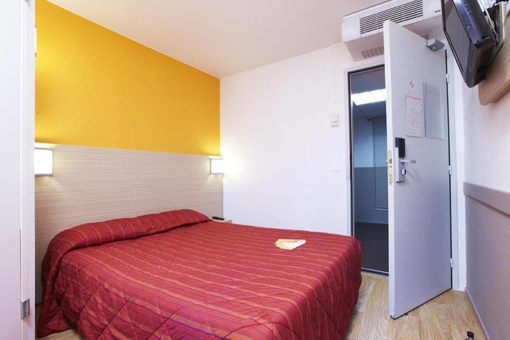 Premiere Classe Geneve - Saint Genis Pouilly Esterno foto